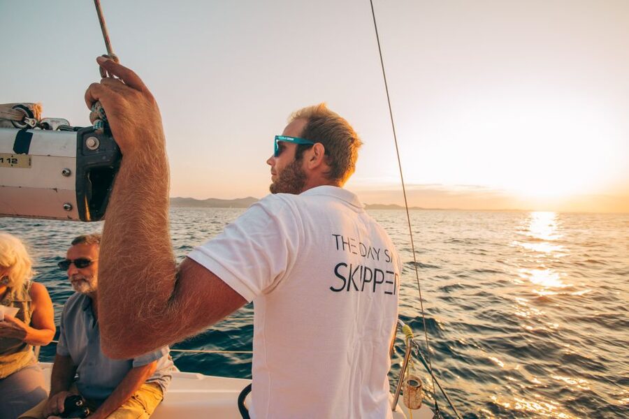 Hvar: Romantic Sunset Sailing Experience On A Comfort Yacht - Shared vs private: when to pay for extra space