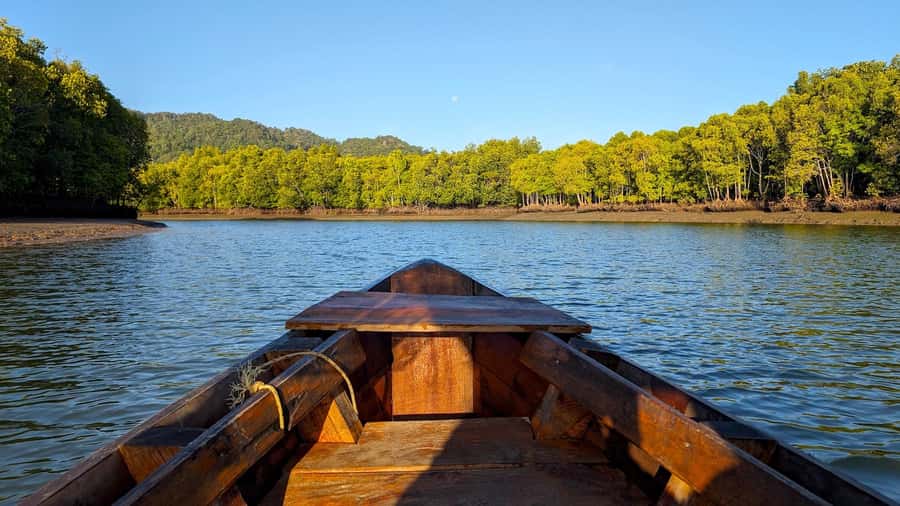 Koh Lanta: Romantic Sunrise Private Gondola Tour - The Gondola Ride: Paddle-Quiet Water and a Different Kind of Motion