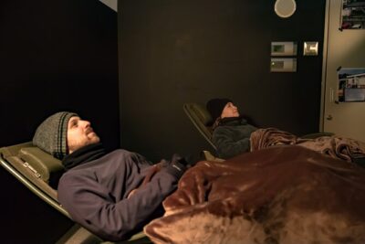 Kurashiki Private Romantic Night in the Observatory Recliners - Getting settled: the first 5 minutes matter