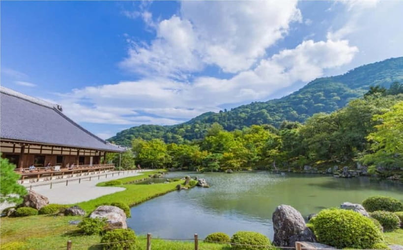 Kyoto Hozugawa River Boat Sagano Romantic Train Tour - The guide and group tour style: when you get value