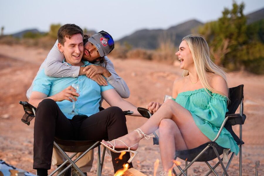 Las Vegas: Couples Date Night Picnic & Off Road Jeep Tour - The Candlelit Picnic for Two: Champagne, Charcuterie, Fire