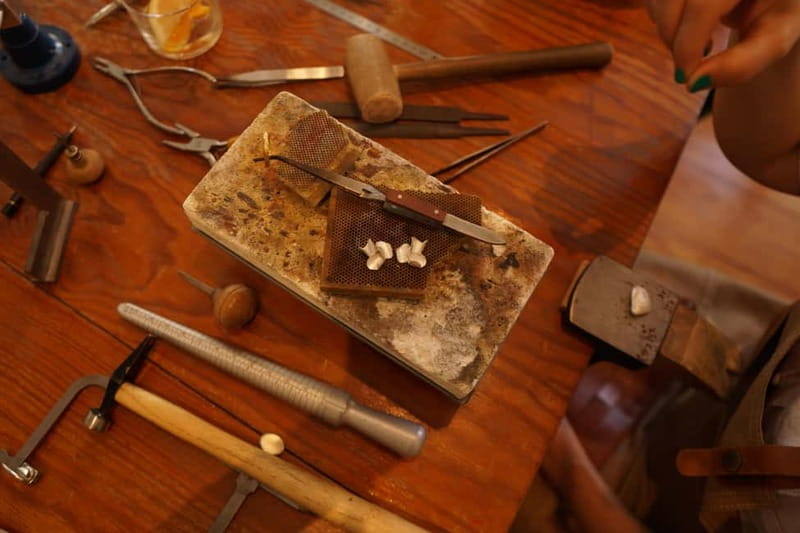 Lisbon: Couples’ Silver Jewelry Workshop with Local Artisans - The couple design process: making something that feels like your story