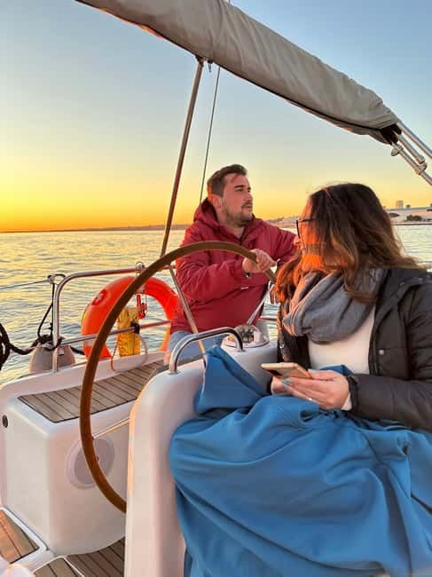Lisbon: Romantic Cruise with Wine & Portuguese Tapas - Wine and tapas onboard: what’s included and what you’ll want to plan for