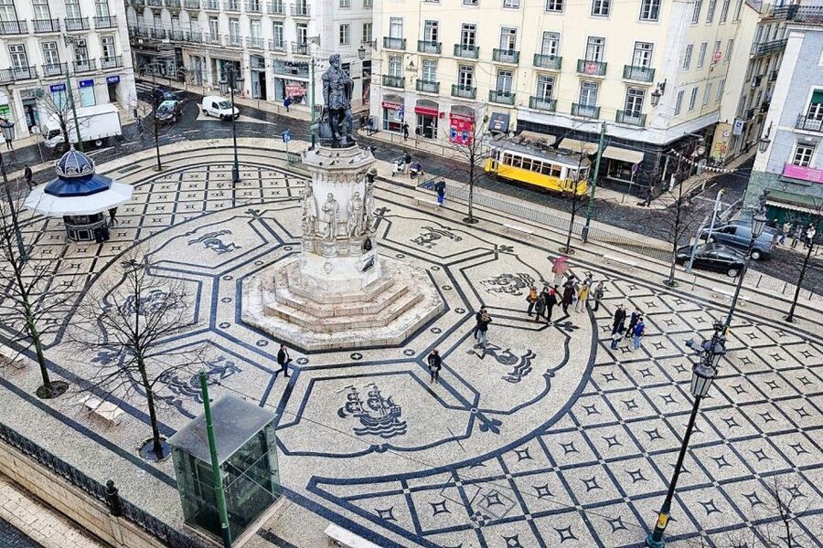 Lisbon: Vintage vehicle replica Romantic Private Tour - Baixa Pombalina: post-1755 city planning you can spot fast