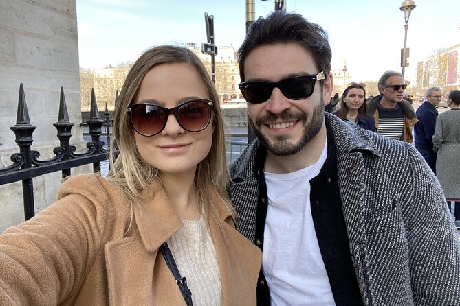Live, Laugh, Love Along the Seine: Self-Guided Romantic Tour - A Seine Stroll Turned Into a Two-Hour Mystery Game