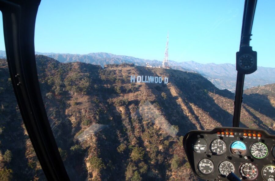 Los Angeles Helicopter Tour & Malibu Mountaintop Landing - Key points at a glance