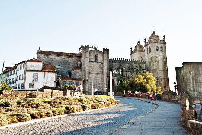 Love in Porto: Self-Guided Romantic Puzzle Walk - Tips for timing: romantic pacing and sunset viewpoints