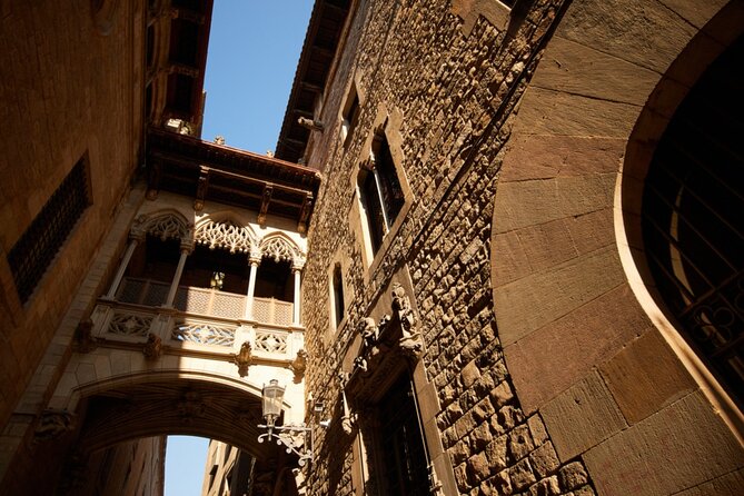 Love in the Gothic Quarter Barcelona: Self-Guided Romantic Walk - How the Scavenger Hunt Turns Sightseeing Into a Game