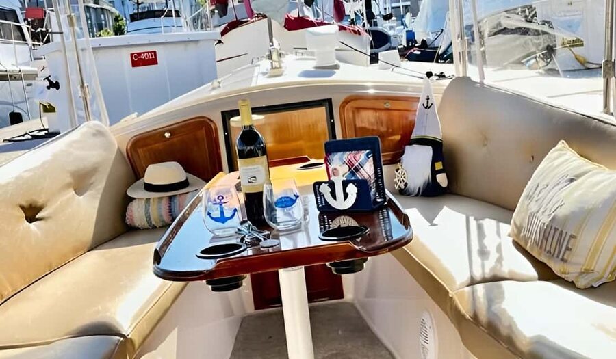 Marina Del Rey: A Romantic Boat Cruise with Sushi & Wine - Parking, Shoes, and the Small Rules That Matter