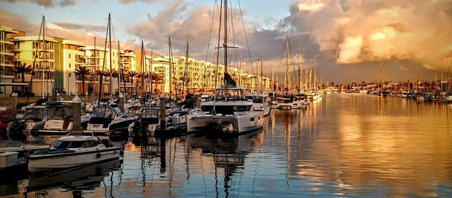 Marina Del Rey: Romantic Cruise, Dinner Charcuterie or Sushi - FAQ