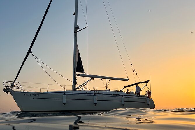 Marriage Proposal Boat Trip in Barcelona - Price and value: $401 per group for up to 12