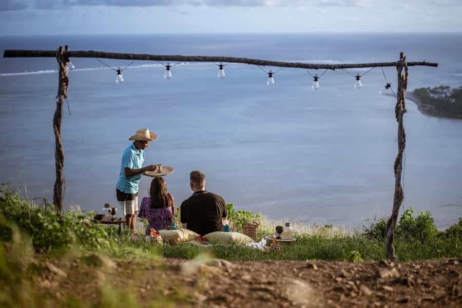 Mauritius: Exclusive Le Morne Sunset Hike & Aperitivo - The romance factor: proposals and anniversaries handled with care