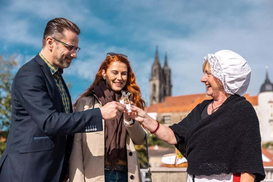 Meißen: Guided Walking Tour 'Romantic Evening Stroll' - The Bürgerfrau walks you through Meissen’s romantic laneways