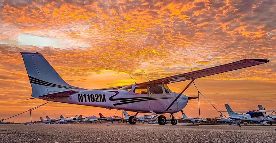 Miami Beach: Romantic Sunset Flight with Champagne - Bill Baggs Cape Florida State Park and the Return to Miami Executive Airport