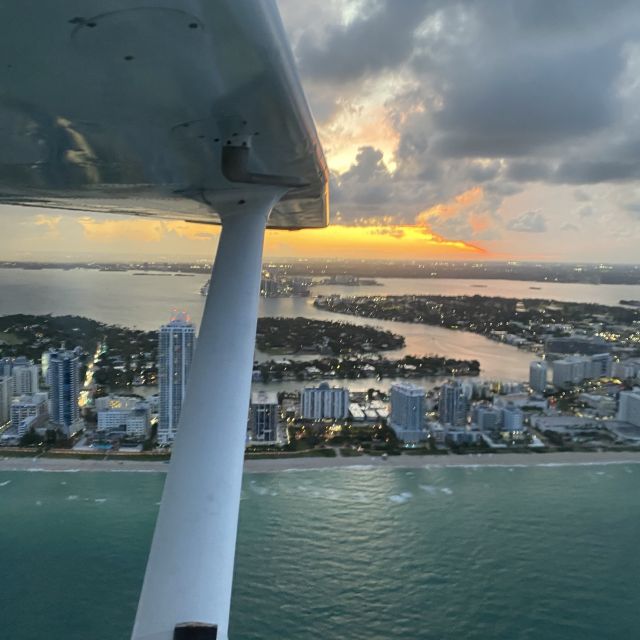 Miami: Romantic 1-Hour Private Flight Tour with Champagne - The romance factor: champagne-style toast, non-alcoholic