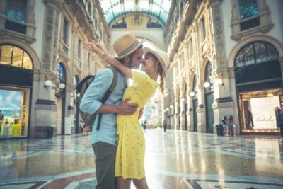 Milan: Romantic photoshoot for Couples - Duomo Square Photo Stop: Classic Milan Without Ticket Hassles