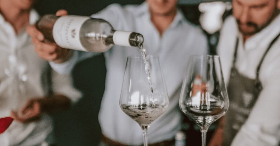 Munich: Romantic Wine Experience for Two at Viktualienmarkt - A Two-Hour Date at Max & Moritz in Viktualienmarkt