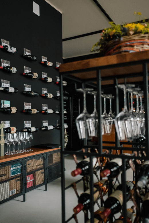 Munich: Romantic Wine Experience for Two at Viktualienmarkt - The Bottle-and-Board Pairing: What You Actually Get
