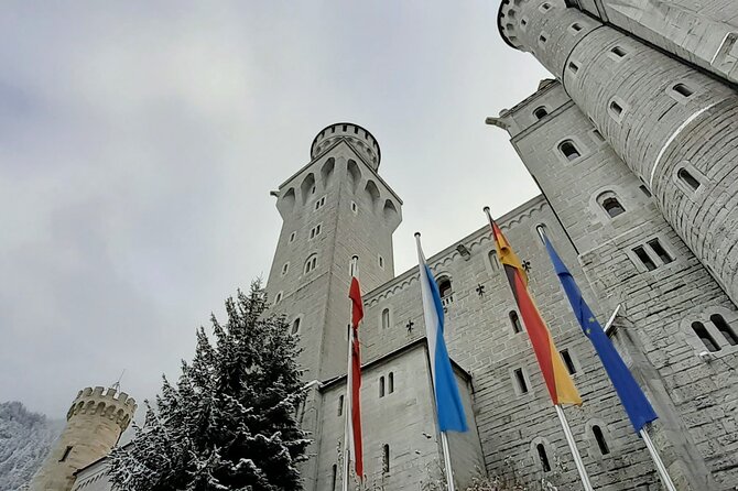 Neuschwanstein Exclusive Romantic Winter Tour INCL. TICKETS - Entering Neuschwanstein with included skip-the-line tickets