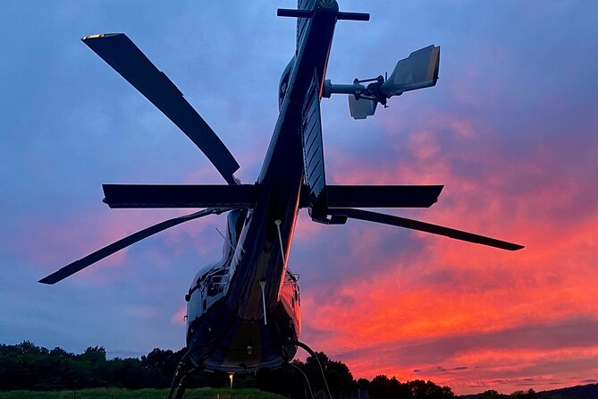 NYC Helicopter Proposal Tour with Photos and Champagne - Check-in at Wings Air Helicopters: what to expect before takeoff