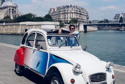 Paris Private Tour: Romantic Tour in a 2CV - Hotel Pickup Anywhere in Paris: The Real Time-Saver
