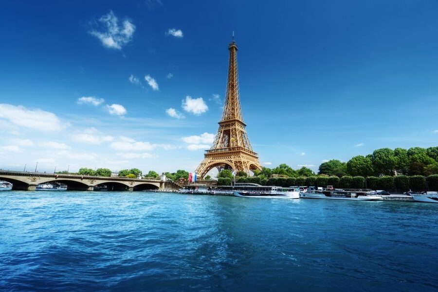 Paris: Romantic Cruise with 3-course Dinner on Seine River - Landmark Watch: What You’ll See Along the Night Cruise