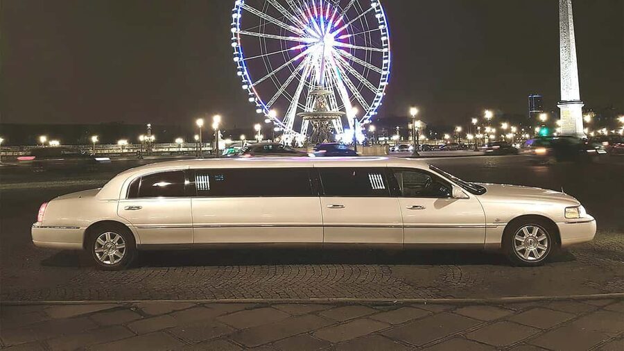 Paris: Romantic Limousine Tour - Price and value: $577 for up to two (what you get for the money)