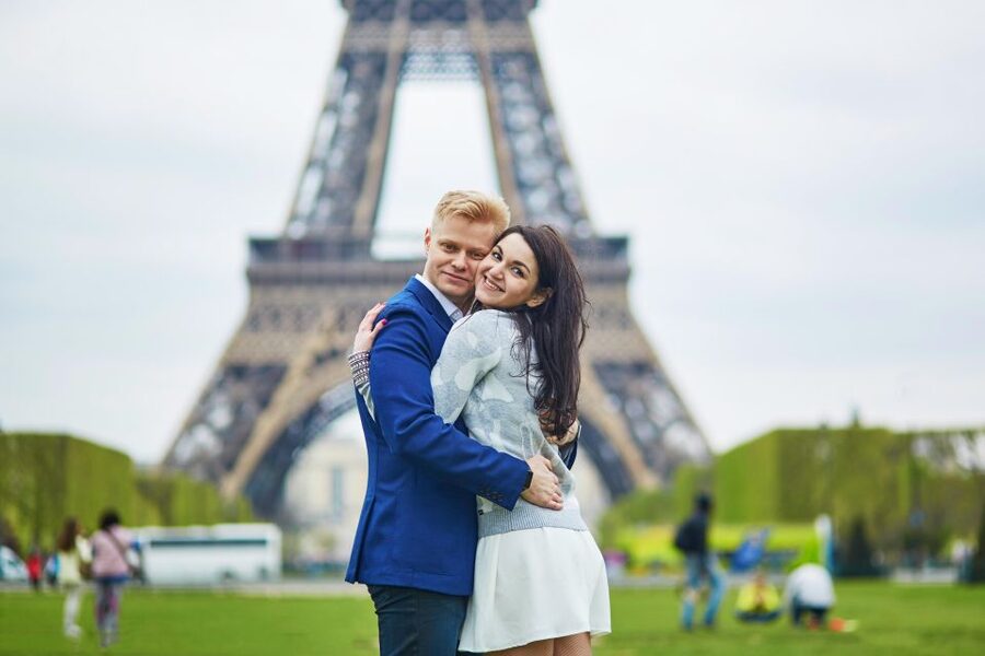 Paris: Romantic Photoshoot for Couples - Your photos: edited high-res downloads, plus fast turnaround