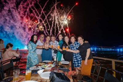 PhuQuoc Romantic Dinner with Symphony & Kiss of the Sea Show - Music and dance (20:15 to 21:00): when the night turns into a party