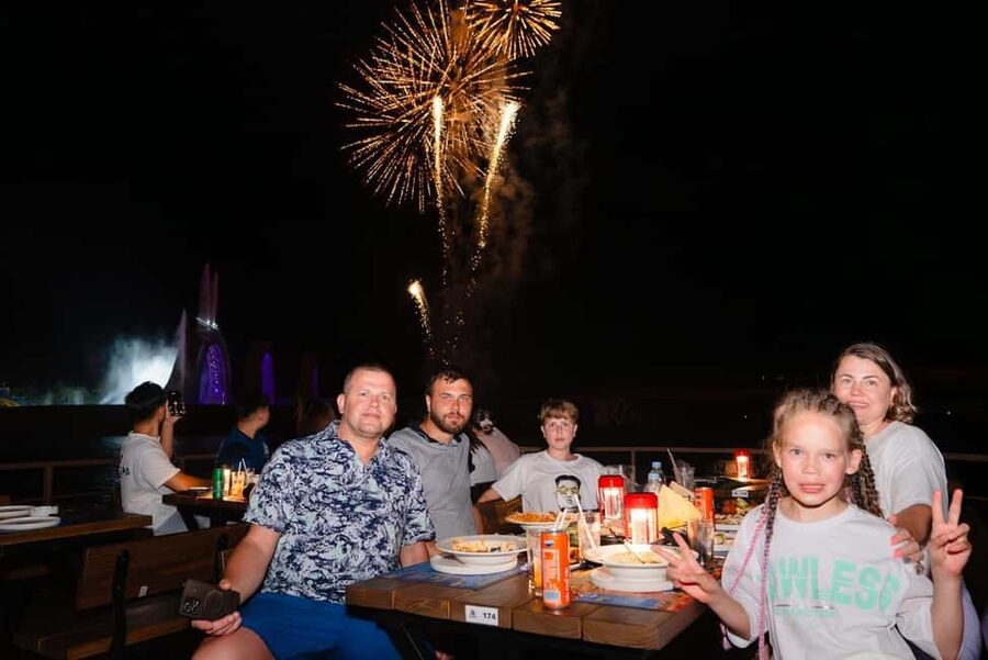 PhuQuoc Romantic Dinner with Symphony & Kiss of the Sea Show - Who this experience suits best in Phu Quoc