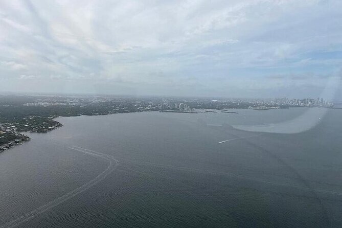 Private 60 Minute Romantic Air Tour with Champagne in Miami - Should you book this romantic Miami air tour?