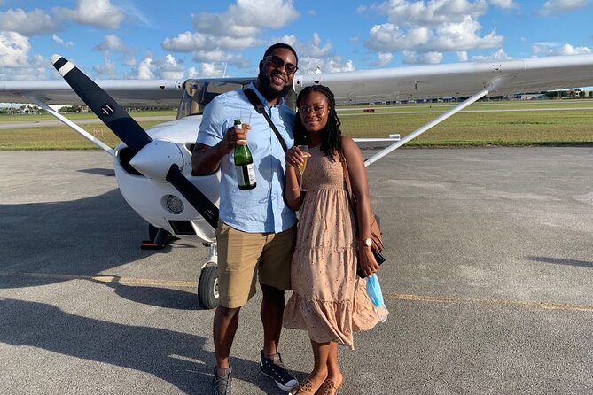 Private 60 Minute Romantic Excursion Air Tour with Champagne - Why a 60-Minute Romantic Flight Works So Well in Miami