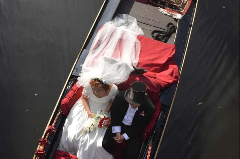 Private Alster Lake romantic Tour in a Real Venetian Gondola - Key highlights for your gondola ride