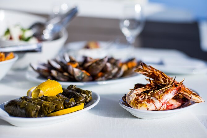 Private Beautiful Day or Romantic Sunset Cruise with Meal and Drinks - BBQ lunch or romantic sunset dinner with unlimited drinks