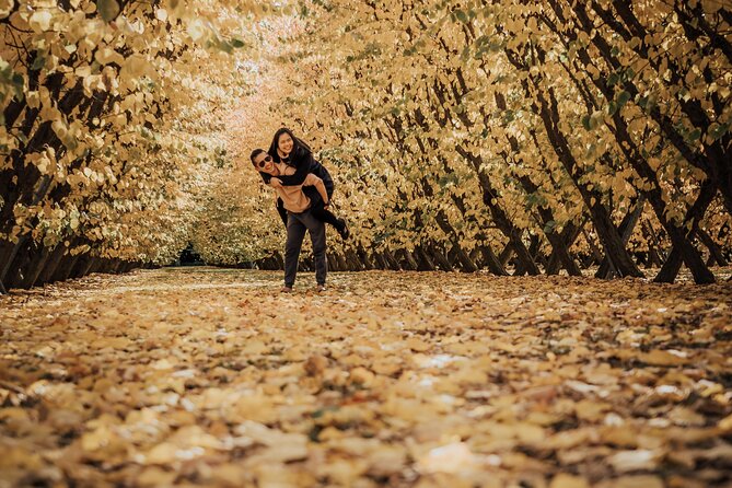 Private Couples Photo Shoot in Queenstown - Weather, wind, and your backup plan for great photos