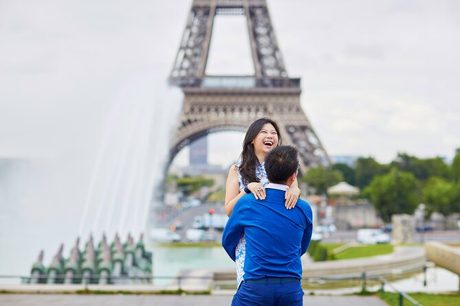 Private Proposal Photoshoot in Paris - What Happens During the About-One-Hour Private Session