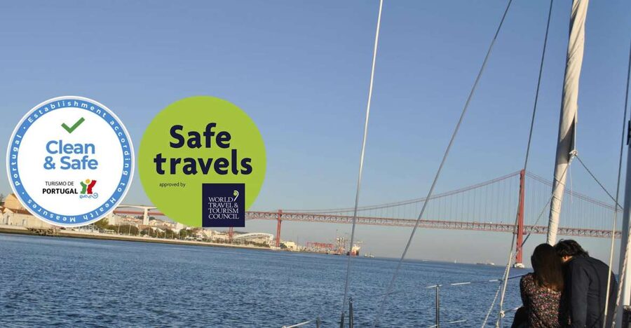 Private Romantic cruise with sparkling wine- 2-Hour- Lisbon - Why this 2-hour Tagus cruise feels made for romance