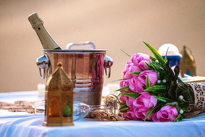 Private Romantic Dinner in Desert Abu Dhabi with Hot BBQ Dinner - What to wear and plan for during a desert night in Abu Dhabi