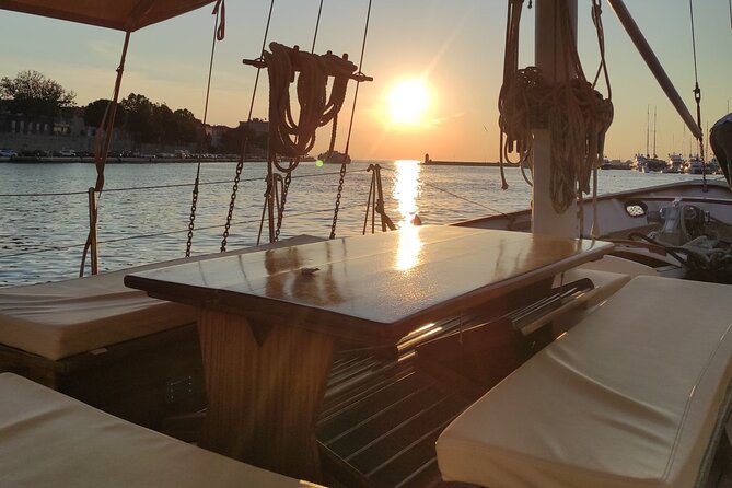 PRIVATE Romantic Sunset Boat Tour Zadar with Local Wine 1,5h - What’s included (and what’s not) so you can plan dinner