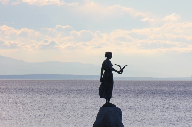 Private walking tour Opatija -Romantic spotlight of the Adriatic - How the story connects: from first villas to modern Opatija