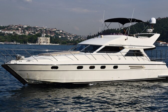 Private Yacht for Surprise Events / Birthday, Proposal, Anniversary, Party etc - Weather matters: what to expect when conditions turn