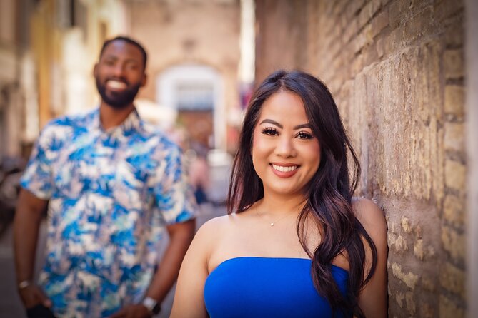Professional Shooting in the most Romantic Places of Rome - The Photographer Approach: Direction, Calm, and Realistic Poses