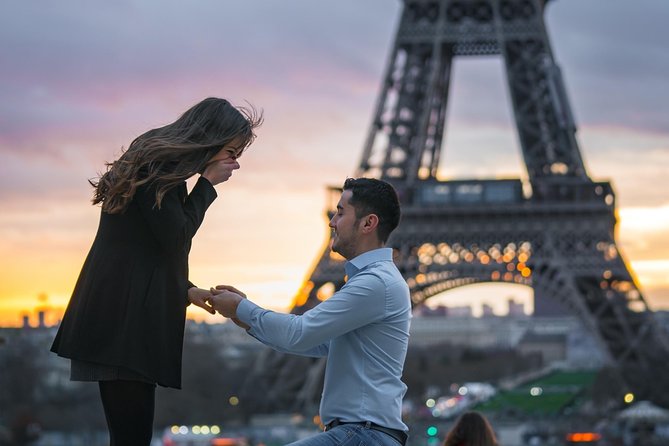 Proposal Photographer in Paris - Why this Paris proposal photo session is worth your time