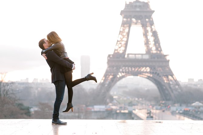 Proposal Photographer in Paris - How the photographer customizes your exact location and timing