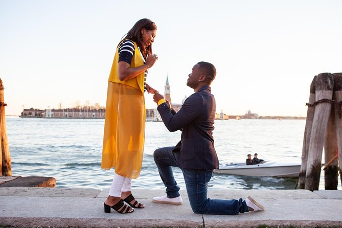 Proposal Photographer in Venice - Rialto Bridge: how to handle the one-minute signature shot