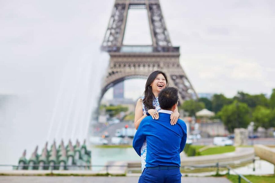 Proposal Photoshoot - The Proposal Moment: How the Photographer Guides You