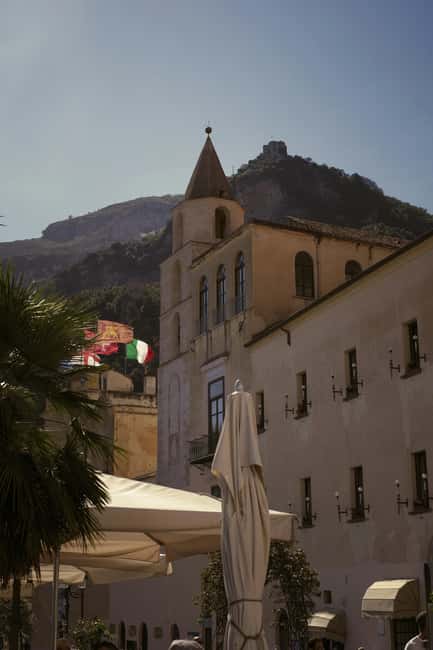 Ravello: the most romantic balcony on the Amalfi Coast - Ercolano Stop: Tomatoes, Wine, and Local Pride Along the Route