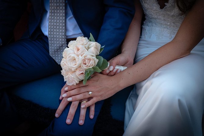 Renew your wedding vows on a romantic gondola - Optional photographer: when you want the story captured