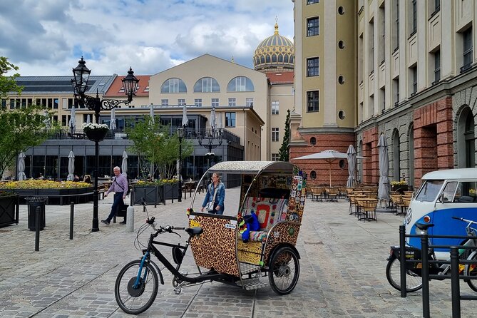 Romantic Berlin Rickshaw City and Photo Tour - incl. pick-up - Potsdamer Platz and the city reset after division