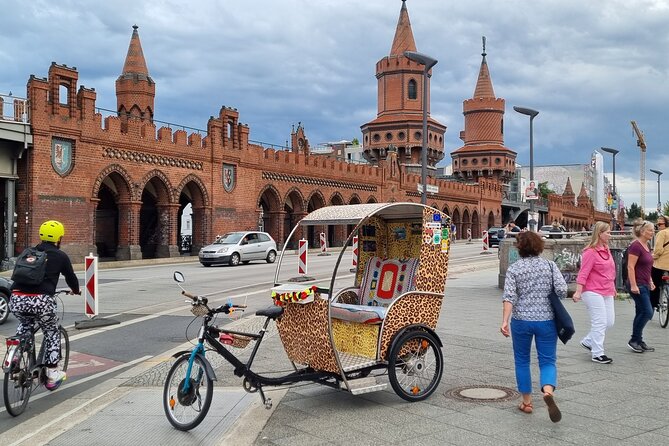 Romantic Berlin Rickshaw City and Photo Tour - incl. pick-up - Gendarmenmarkt and Bebelplatz: theaters, parliaments, and book burnings
